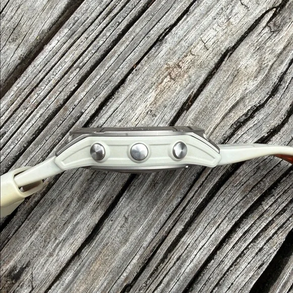 Garmin Fenix 7X Pro– Sapphire Solar Edition 51 mm Smartwatch - Picture 4 of 5